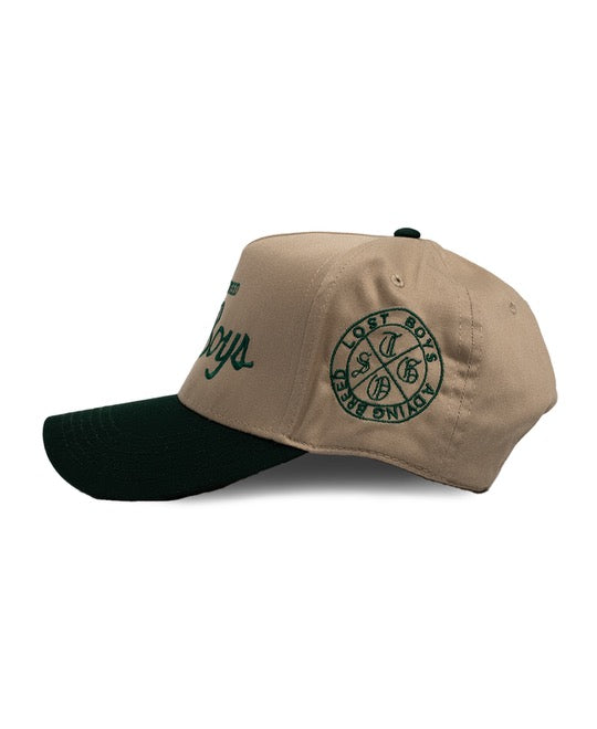 ”THE CLASSIC” SNAPBACK IN KHAKI/DARK GREEN